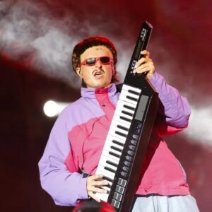 Oliver Tree, chanteur de « Life Goes On » et « Miss You », décède dans un accident d&rsquo;hélicoptère