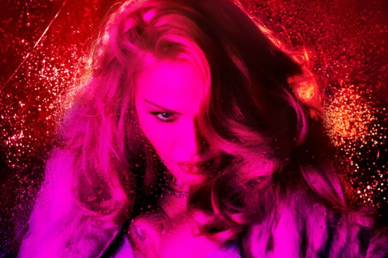 Madonna atteint le 10ème album n°1 du Billboard 200 avec « CONFESSIONS II »