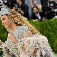 Beyoncé, Suki Waterhouse, Teddy Swims et plus : nouveau guide musical du vendredi