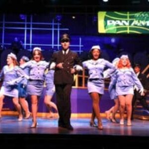 Glamour, paillettes et charme dans « Arrête-moi si tu peux » au Petit Théâtre d&rsquo;Alexandrie