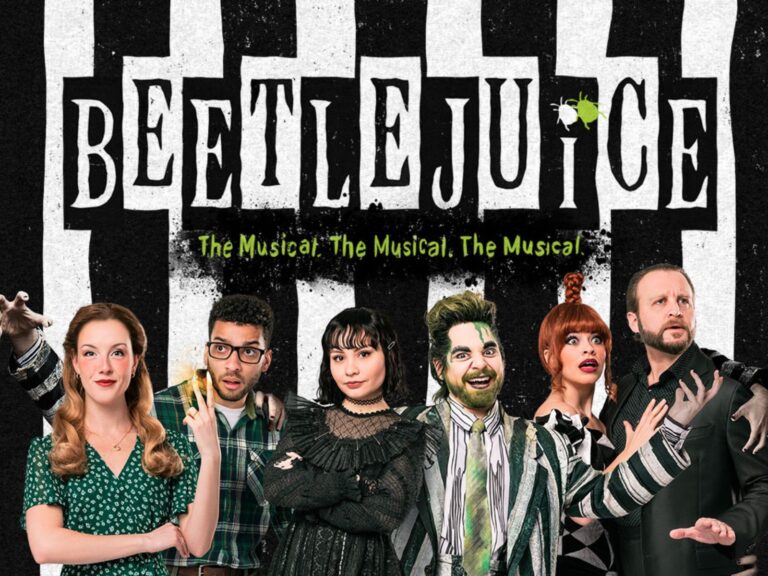 La directrice de la tournée, Catie Davis, parle de la présentation de « Beetlejuice » sur scène