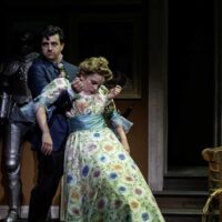 La diversion à tomber par terre d&rsquo;Olney dans « A Gentleman&rsquo;s Guide to Love and Murder »