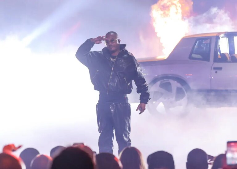 Le dernier album de TI, « Kill the King », fait ses débuts dans le top 10 du classement des albums R&B/Hip-Hop