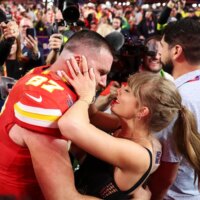 Le look de mariage de Taylor Swift comprenait un clin d&rsquo;œil subtil à la tournée Eras