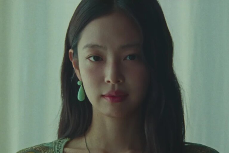 Les fans choisissent « Less Than a Lover » de JENNIE comme nouvelle musique préférée de la semaine