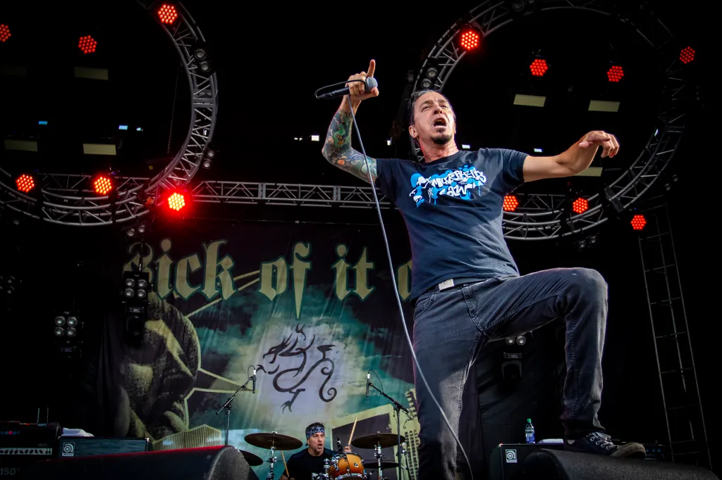 Lou Koller, leader du groupe Hardcore Pioneers Sick of It All, décède à 59 ans