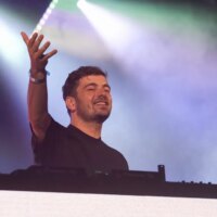Martin Garrix lance la collaboration U2 « Fireflies » avec The Edge à Tomorrowland en Belgique