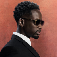 Mr Eazi & Dre Skull présentent une nouvelle mixtape inspirée du Dancehall avec la collaboration torride de Vybz Kartel : « Je pense que ça capture mon autre côté »