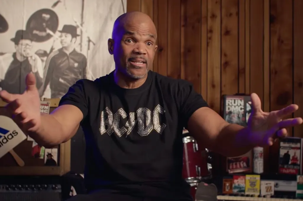 Run-DMC célèbre les 40 ans de l'album phare « Raising Hell » : « C'est le Sgt. Le poivre du hip-hop