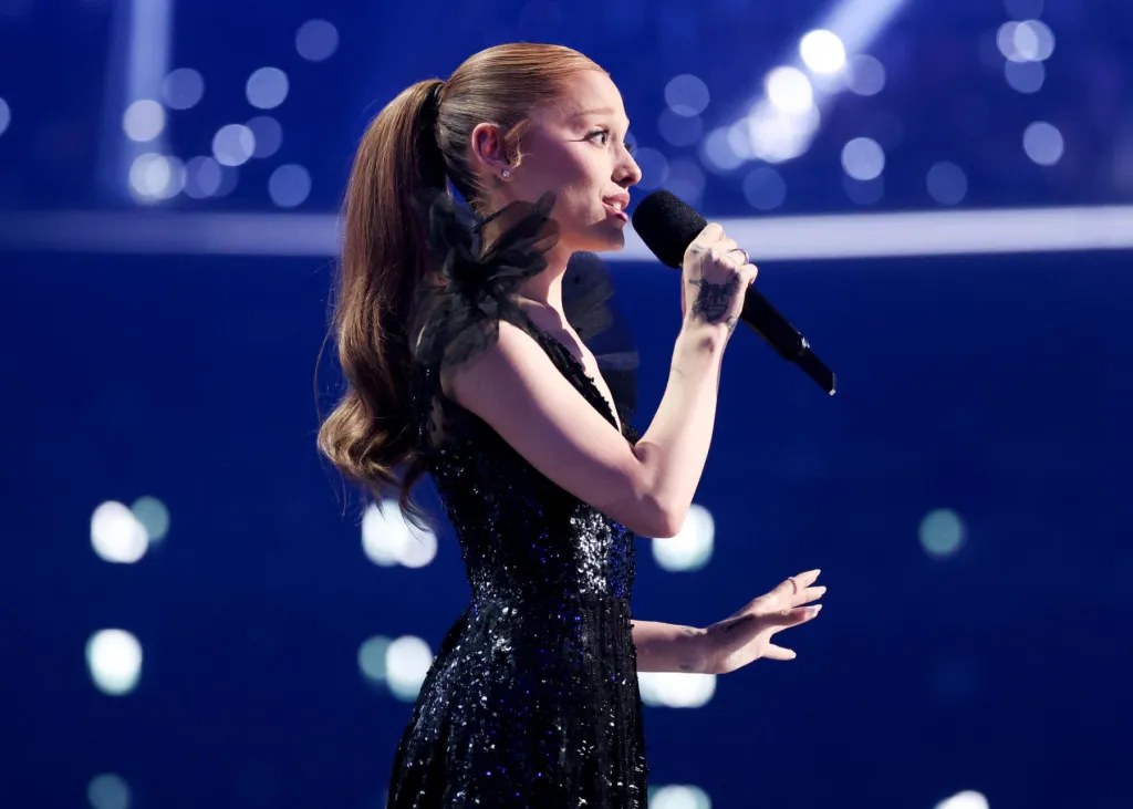 Ariana Grande récupère la scène londonienne après 7 ans : 5 meilleurs moments