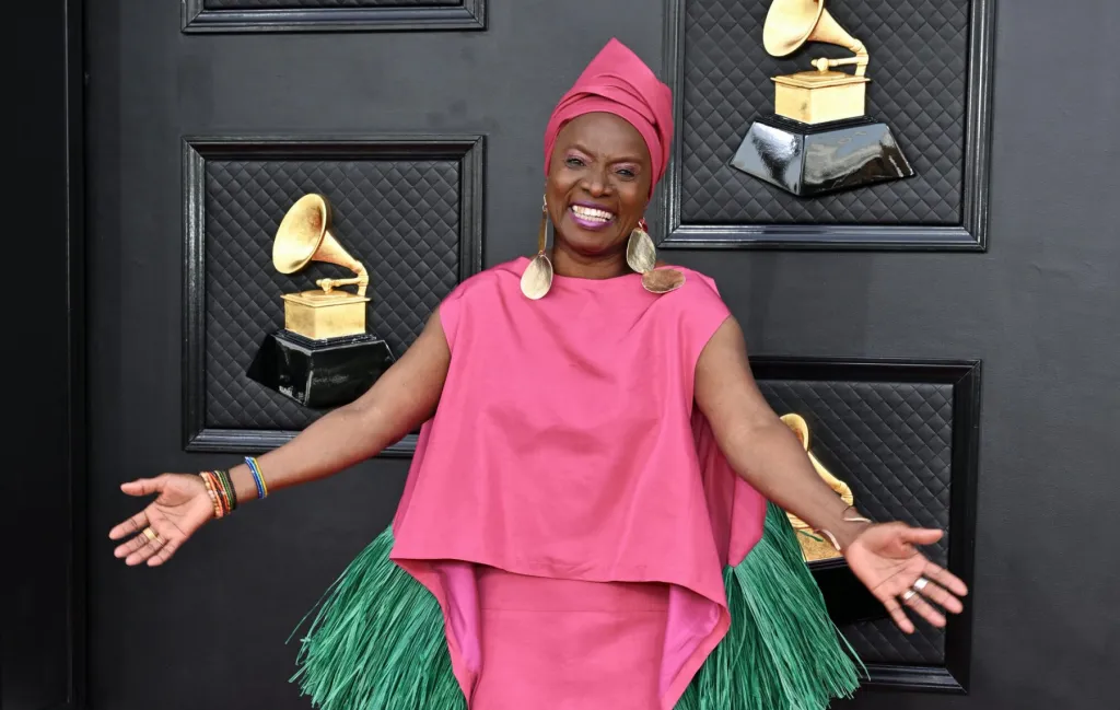 Angélique Kidjo deviendra la première musicienne africaine à recevoir une étoile sur le Hollywood Walk of Fame