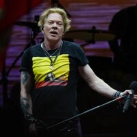 Axl Rose révèle son problème avec l&rsquo;ATM : « On dirait que ma mâchoire va tomber »