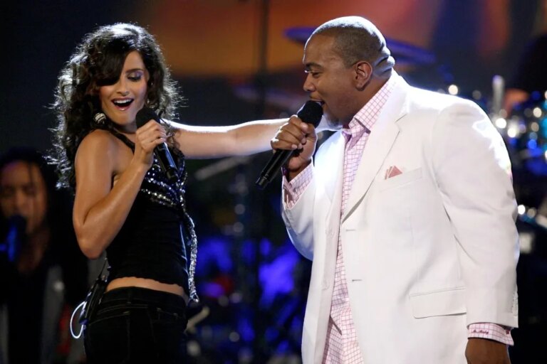 Comment Nelly Furtado a-t-elle rebondi pour sa plus grande année pop star de tous les temps en 2006 – et pourquoi a-t-elle disparu du Top 40 juste après ? Podcast des plus grandes pop stars