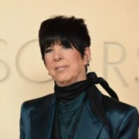Diane Warren, nominée éternelle aux Oscars, écrit la chanson titre du film de Mark Wahlberg « By Any Means »