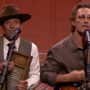 Ella Langley « Peut ne jamais se remettre » de la couverture « Tonight Show » de Matthew McConaughey de « Choosin&rsquo; Texas »