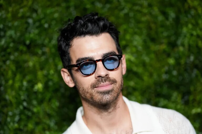 Joe Jonas dit qu&rsquo;il a cherché une thérapie après la sous-performance de son album solo