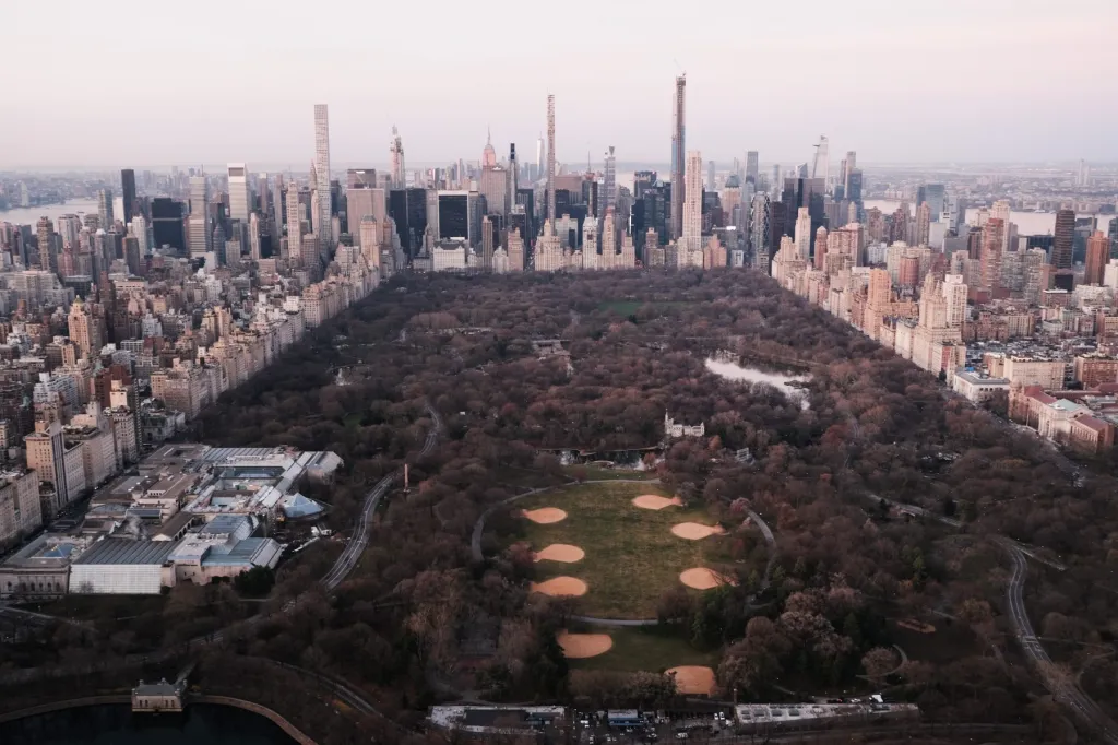 LP Giobbi, Steve Angello, Bob Moses et d'autres feront la une de We Belong Here in Central Park