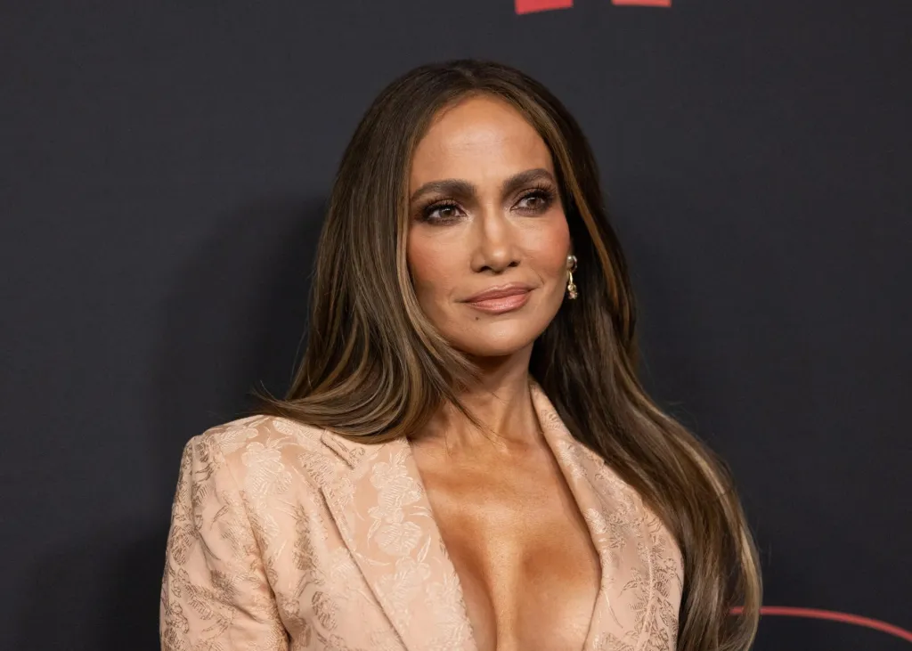 La star de « Real Housewives » Luann de Lesseps s'excuse auprès de Jennifer Lopez après avoir dit qu'elle était « From the Hood » au lieu de « The Block » : « Je ne pouvais pas réfléchir ! »