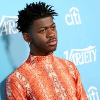 Lil Nas X révèle la mort de sa mère au milieu d&rsquo;un parcours de sobriété : « Celle-ci va faire mal »