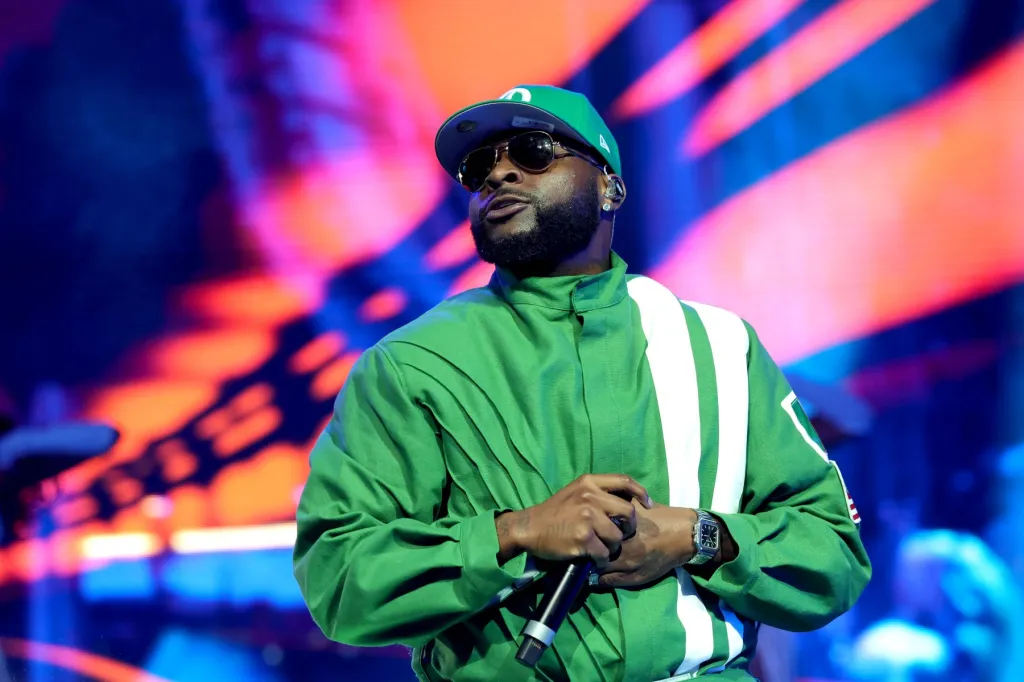 The Davido Dozen : 12 titres d'Oriade empilent le tableau des chansons Afrobeats américaines