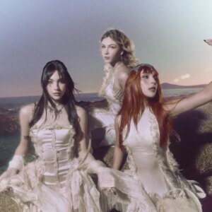 The Warning décompose 5 chansons essentielles du nouvel album «Everything&rsquo;s Falling»