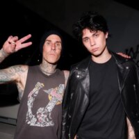 Travis Barker a dit à son fils Landon Barker de refuser « The Voice » : « Tu es bien trop cool pour ça »
