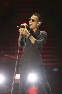Marc Anthony se produit aux Premios Juventud 2025 le jeudi 3 septembre.
