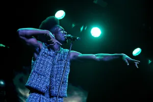 Lucky Daye au concert Billboard R&B Hip-Hop Live 2026 qui s'est tenu au Brooklyn Steel le 10 septembre 2026 à Brooklyn, New York.