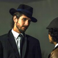 Dans « The Maltese Falcon », Upstage Artists livre un solide classique noir