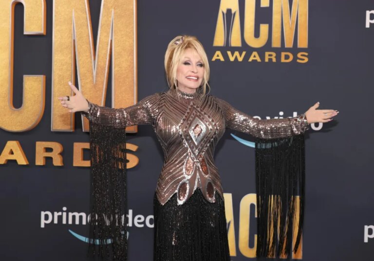L&rsquo;aéroport de Nashville décide de se renommer après Dolly Parton lors d&rsquo;un vote unanime