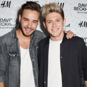 Niall Horan rend hommage à Liam Payne en interprétant la voix du défunt membre du groupe One Direction sur scène pour « End of an Era »