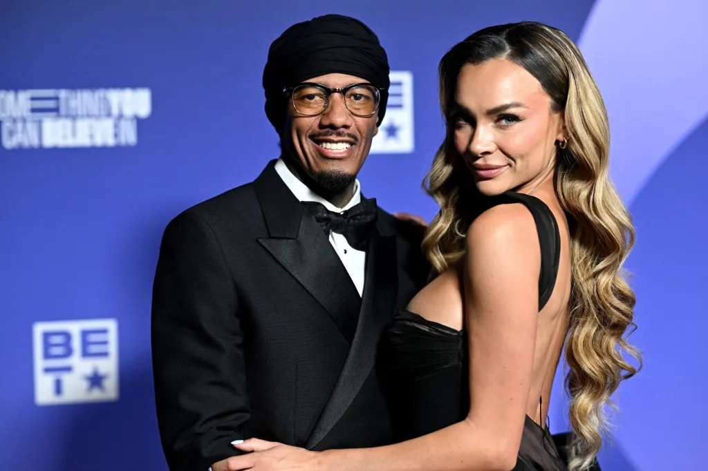 Nick Cannon taquine les docuseries révélant la vie de famille en tant que père de 12 enfants : "Je vais tout vous donner"