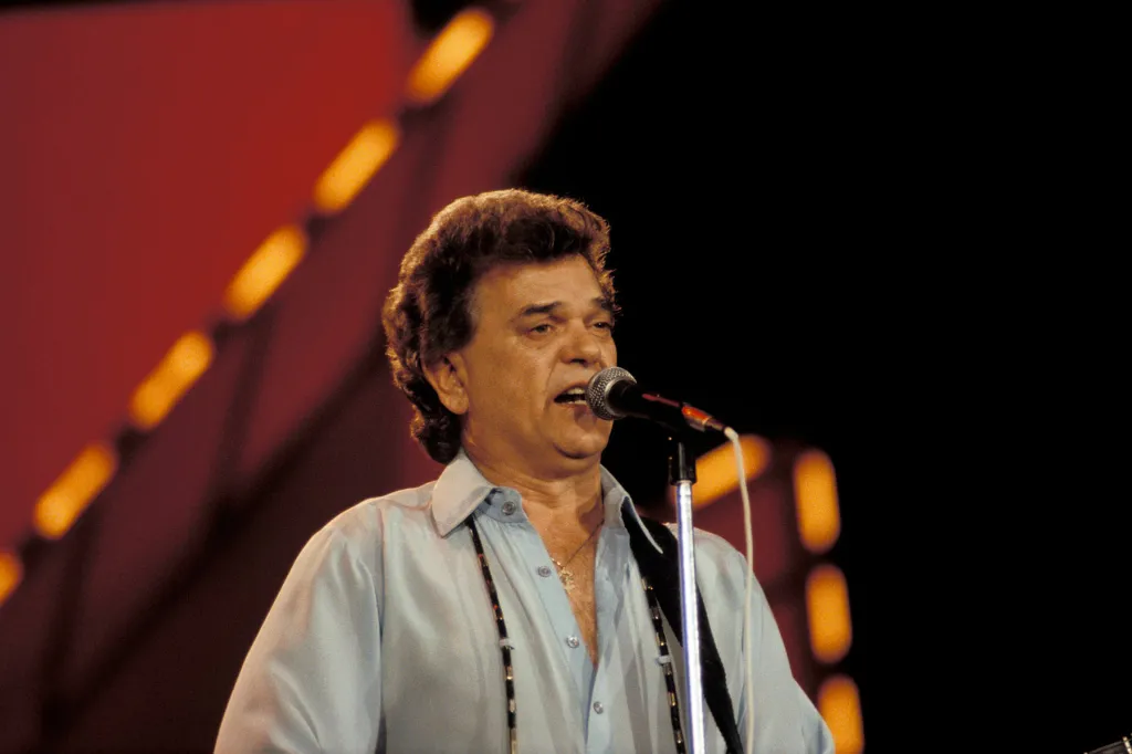 Retour en arrière : en 1986, Conway Twitty a fait du désespoir un pays n°1