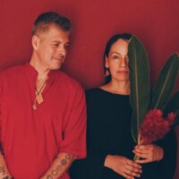 Rodrigo et Gabriela ajoutent des paroles et des voix pour la première fois dans « OurHome », dans quelque chose de « très puissant »