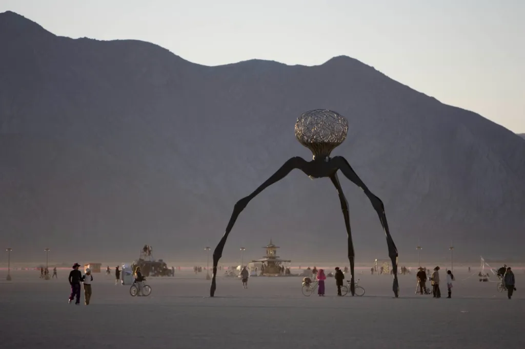 Un participant à Burning Man décède après avoir subi une « urgence médicale » au festival du Nevada