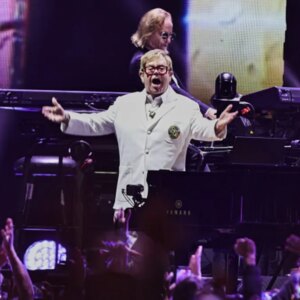 Elton John remercie ses fans pour « Tout l&rsquo;amour » alors qu&rsquo;il fait ses adieux à la scène mexicaine : 5 meilleurs moments