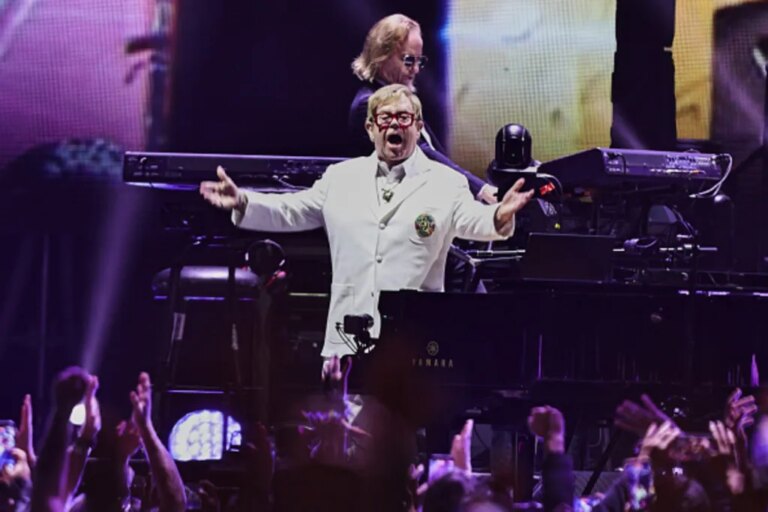 Elton John remercie ses fans pour « Tout l&rsquo;amour » alors qu&rsquo;il fait ses adieux à la scène mexicaine : 5 meilleurs moments