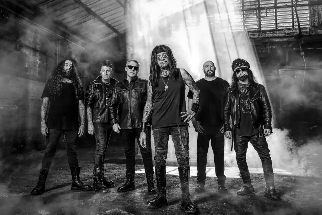 « Album final, tournée finale » : Al Jourgensen du ministère parle de « Hate to Go »