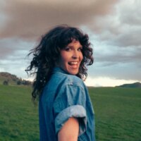 Après un incroyable contact avec Dolly Parton, Fanny Lumsden célèbre ses « traditions »