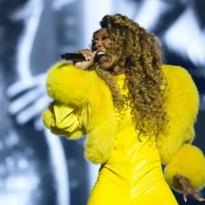 Brandy se rend en Afrique pour faire la une du concert House of R&B de Flytime pour Detty de Lagos en décembre