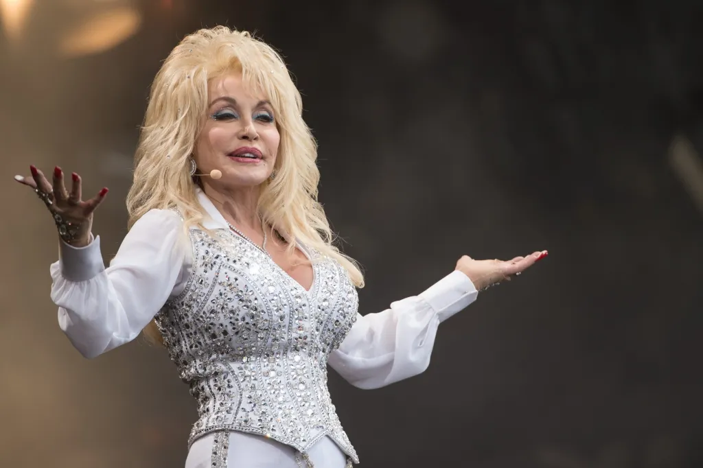 « Célébration » de Dolly Parton par ABC et ses contributions « éternelles »