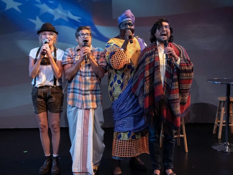 « Coming to America » d&rsquo;ExPats explore ses contradictions dans des histoires et des chansons