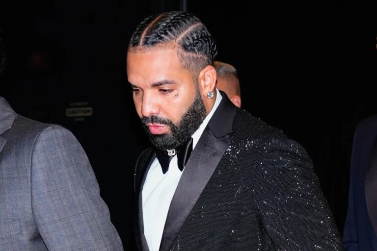 Drake fête ses 40 ans et partage des photos personnelles de son enfance : « Je t&rsquo;accepte pour toi »