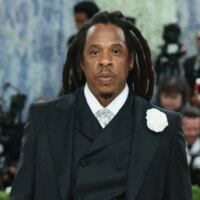 Jay-Z aura le même âge que cette légende du rock lorsqu&rsquo;il sera en tête d&rsquo;affiche du spectacle de mi-temps du Super Bowl LXI