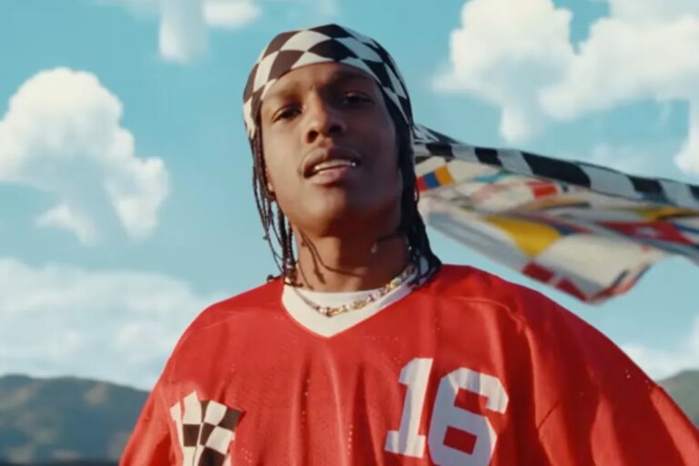 La vidéo hallucinatoire « Shroom Clouds » d&rsquo;A$AP Rocky semble taquiner la date de sortie de « Don&rsquo;t Be Dumb – Disc 2 »