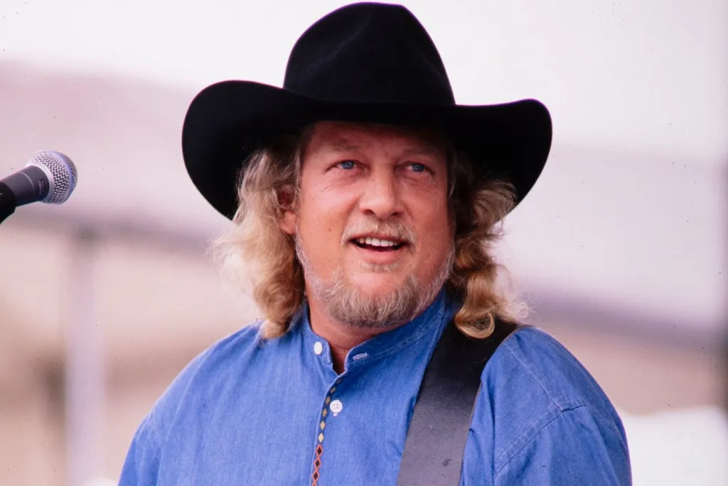 « Le grand et inégalé » : John Anderson rappelé par Blake Shelton, Tim McGraw et plus