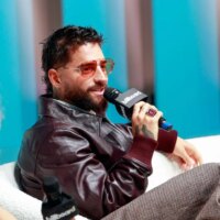 Maluma parle de thérapie et de recherche d&rsquo;équilibre lors de la Billboard Latin Music Week et d&rsquo;autres moments édifiants