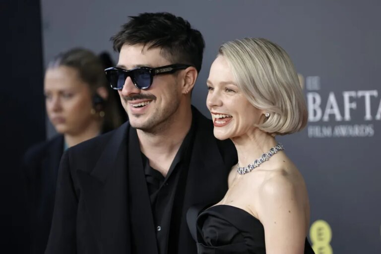 Marcus Mumford et Carey Mulligan ont collecté 7,65 millions de dollars pour les enfants des zones de guerre lors du spectacle caritatif annuel Wassail Benefit