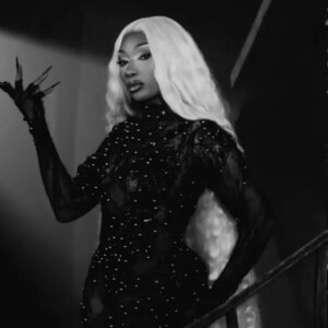 Megan Thee Stallion fait appel à ses fans pour créer une bande-annonce effrayante du cirque « Hottieween »: regardez