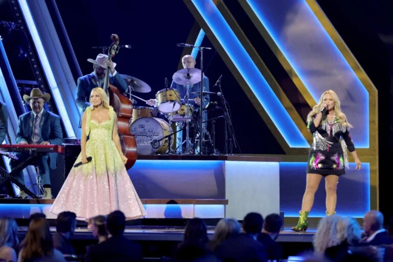 Miranda Lambert pense qu&rsquo;elle et Carrie Underwood méritent un « ruban pour survivre » à l&rsquo;ère de la musique country dominée par les hommes